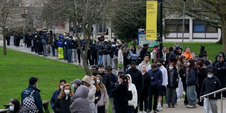 Meningitis Cases in Kent Outbreak Rise to 27