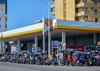 Sri Lanka declares Wednesdays off to conserve fuel