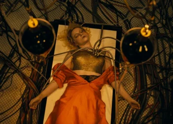 The Bride! review Maggie Gyllenhaal Frankenstein