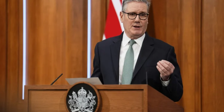 Trump Starmer Muslim voters Iran