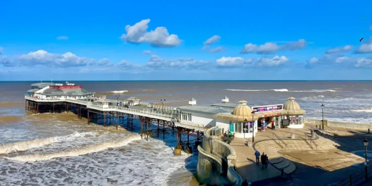 UK Weather Forecast: 17C Heatwave as Spring Sunshine Returns