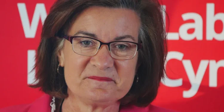 Welsh Labour Pledges Income Tax Freeze at Manifesto Launch