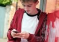 Hundreds of UK teenagers to pilot social media bans and restrictions