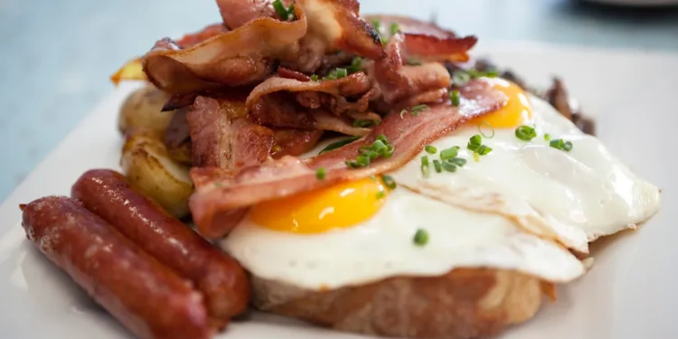 eating three meals a day