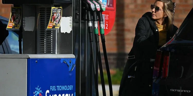 oil price jumps despite reserve release