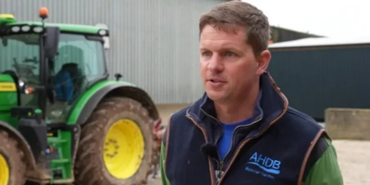 2026 Farmer Fuel Protests: Calls for Tax Cuts Amid Iran War