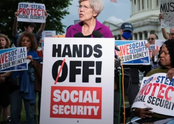 US Social Security Crisis Sparks Political Row
