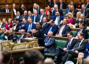 Starmer Survives Mandelson Rebellion