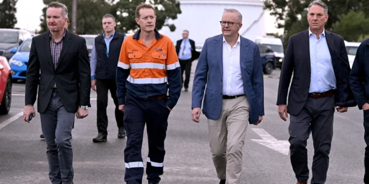 Fuel Prices Drop Despite Geelong Refinery Blaze