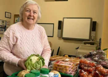 Americans Struggle as Petrol Prices Surge Past $4 in April 2026