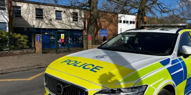 Amman Valley School metal detectors 2026