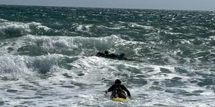 Gyllyngvase Beach Rip Current Rescue 2026: Teens Swept to Sea