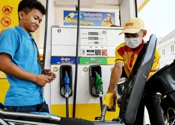 Oil Prices Choppy After Expletive-Laden Trump Threat to Iran