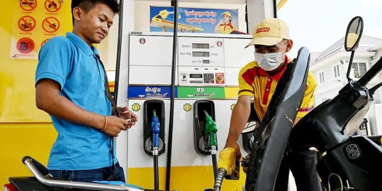 Oil Prices Choppy After Expletive-Laden Trump Threat to Iran