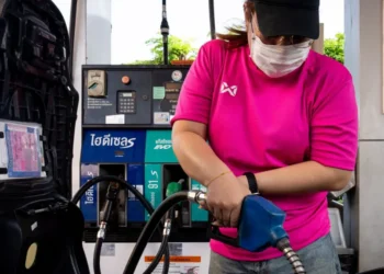 Oil Prices Plunge and Stocks Jump on US-Iran Ceasefire 2026