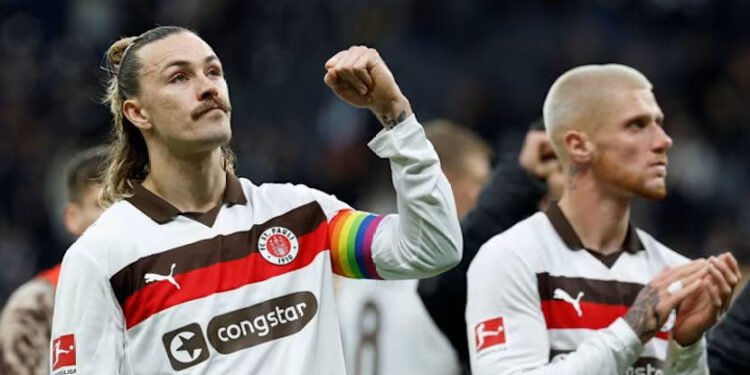 Irvine Slams Trump Fifa Peace Prize