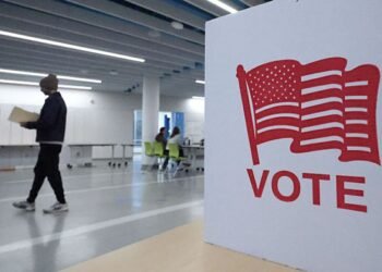 Judge Blocks Trump Bid for Arizona Voter Data