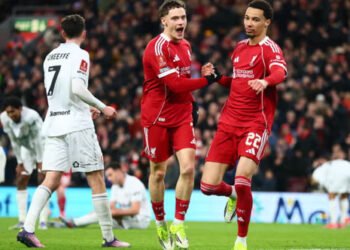 Peretz Targets FA Cup Upset Amid War Concerns