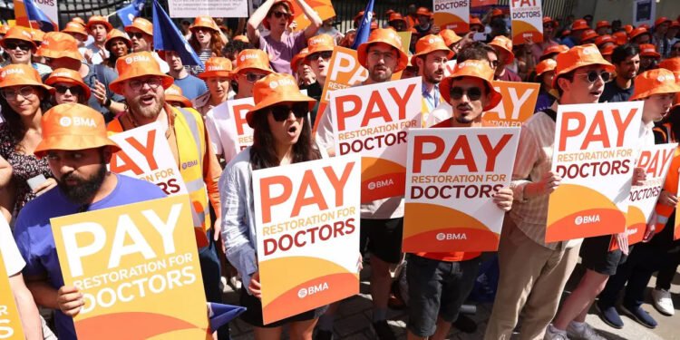 Unions Raise Concerns Over Doctors’ Pay Dispute