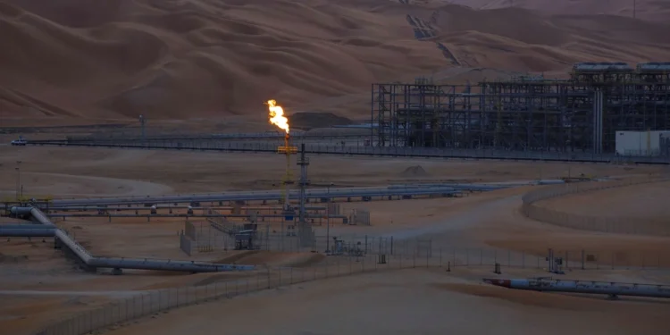 Aramco Surges as East-West Pipeline Counters Gulf Tensions