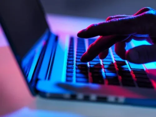 Schools Urged to Remove Pupil Photos as AI Threats Rise