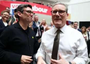 Labour Members Doubt Starmer Future as Burnham Leads Poll