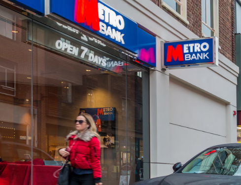 Investors Urged to Reject Metro Bank Executive Pay Report