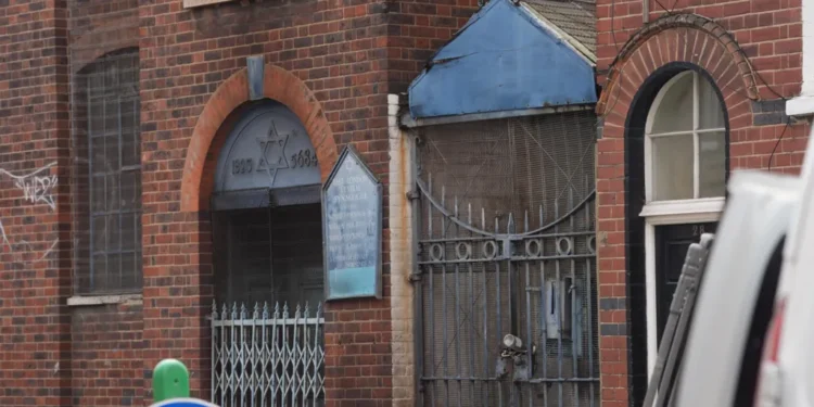 counter-terror investigation synagogue fire London May 2026