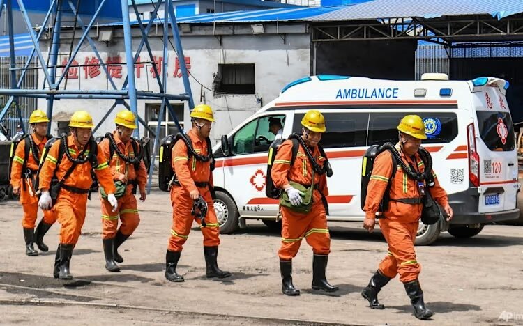 China mine blast death toll rises to 90