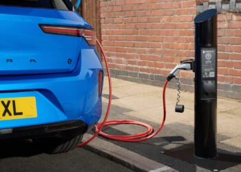 UK rejects EV charging VAT cut amid Treasury clash