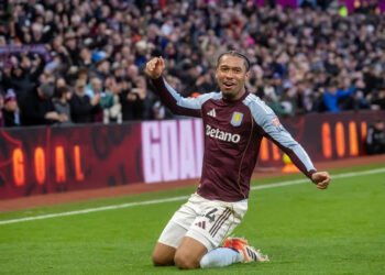 Premier League drama defines crucial weekend