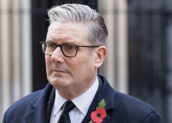 Labour Members Turn Against Starmer Leadership