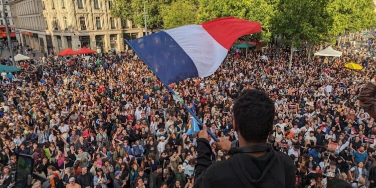 France Faces Record Presidential Crowded Race Amid Far-Right Surge