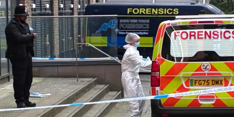 man found dead rooftop garden London suspicious 2026