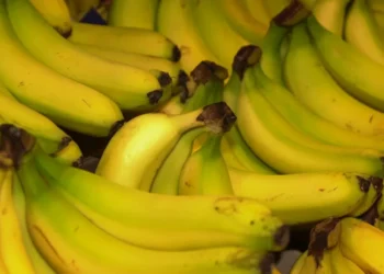 secret to stop bananas going brown 2026