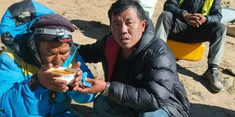 Everest guide survival