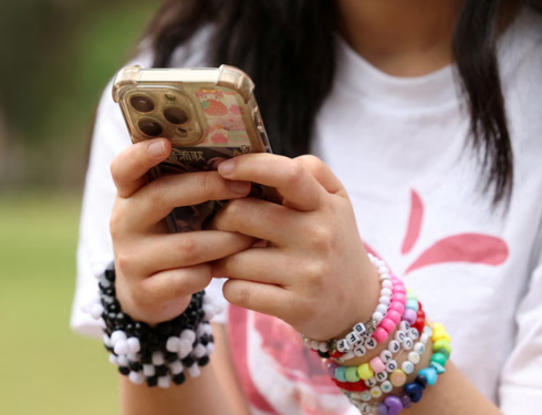 Australia Social Media Ban Fails to Stop Under-16s
