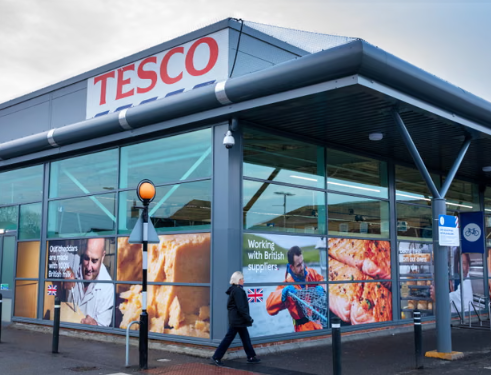 Tesco Sales Growth Halves as Middle East Conflict Bites
