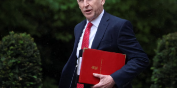 Shock Resignation Shakes Number 10 over Defence Budget