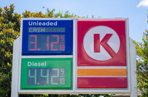 Gas Prices Fall Below $4 Following US-Iran Peace Deal