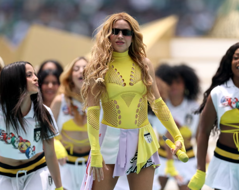 Headline: Mexico World Cup Ceremony Shines Bright