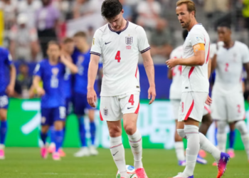 Declan Rice Facing Burnout as Tuchel Confronts Midfield Crisis
