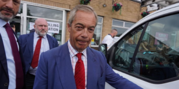 Nigel Farage Urges Restore Voters to Back Reform UK