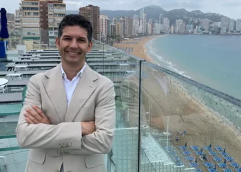 Spain tourism visitor increase