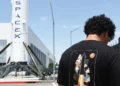 buy SpaceX shares
