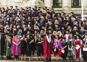 Public Confidence in University Degrees Plummets in the UK
