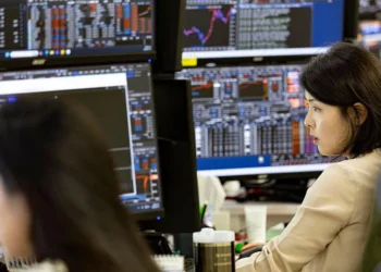 stock market tech selloff Middle East