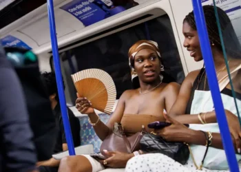 UK amber heat health alert 35C heatwave