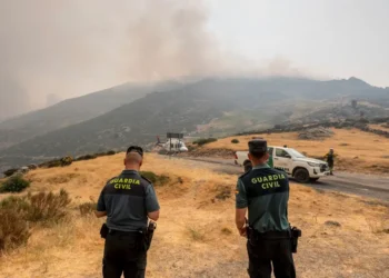 French wildfire heatwave firefighters