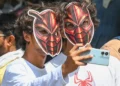 India cockroach protesters memes